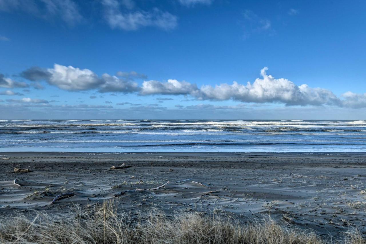 Eagles View Condo In Ocean Shores With 3 Balconies Exterior photo